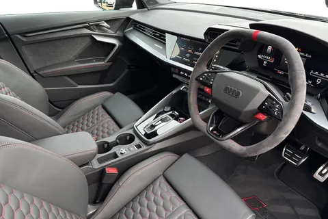  Audi RS 3 2.5 TFSI Carbon Vorsprung Sportback S Tronic quattro Euro 6 (s/s) 5dr Thumbnail #14