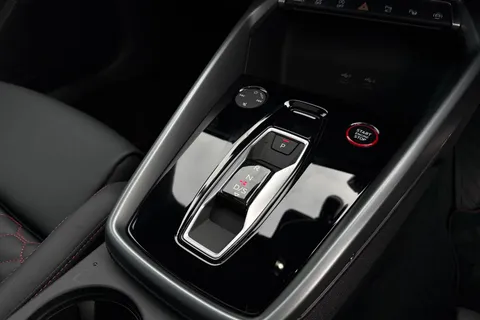  Audi RS 3 2.5 TFSI Carbon Vorsprung Sportback S Tronic quattro Euro 6 (s/s) 5dr Thumbnail #23