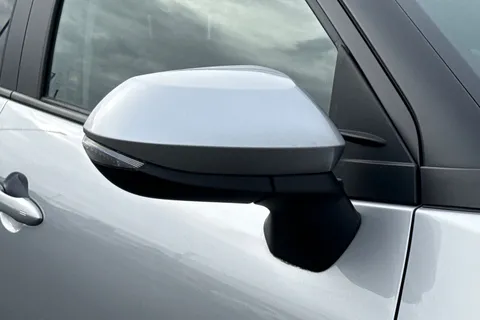 MW23LFX Toyota Yaris Cross 1.5 VVT-h Excel E-CVT Euro 6 (s/s) 5dr Thumbnail #12