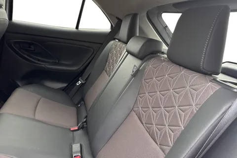 MW23LFX Toyota Yaris Cross 1.5 VVT-h Excel E-CVT Euro 6 (s/s) 5dr Thumbnail #19