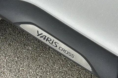 MW23LFX Toyota Yaris Cross 1.5 VVT-h Excel E-CVT Euro 6 (s/s) 5dr Thumbnail #30