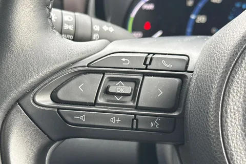 MW23LFX Toyota Yaris Cross 1.5 VVT-h Excel E-CVT Euro 6 (s/s) 5dr Thumbnail #35