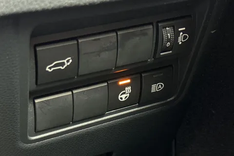 MW23LFX Toyota Yaris Cross 1.5 VVT-h Excel E-CVT Euro 6 (s/s) 5dr Thumbnail #45