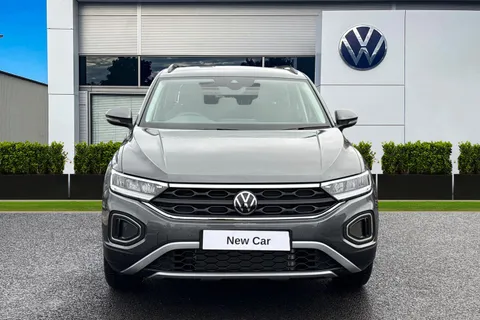 5 of 41 for Volkswagen T-Roc 1.0 TSI Life Euro 6 (s/s) 5dr