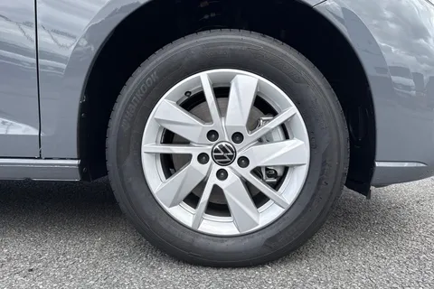 DA25EVV Volkswagen Caddy Maxi 2.0 TDI 122PS Commerce Pro Van DSG [Tech Pack] Thumbnail #11