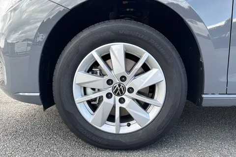 DA25EVV Volkswagen Caddy Maxi 2.0 TDI 122PS Commerce Pro Van DSG [Tech Pack] Thumbnail #14