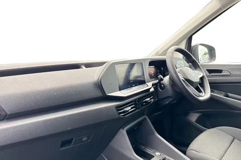 DA25EVV Volkswagen Caddy Maxi 2.0 TDI 122PS Commerce Pro Van DSG [Tech Pack] Thumbnail #16