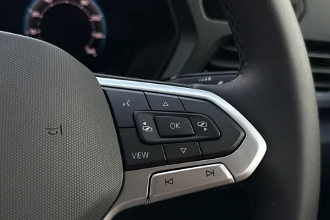 DA25EVV Volkswagen Caddy Maxi 2.0 TDI 122PS Commerce Pro Van DSG [Tech Pack] Thumbnail #28