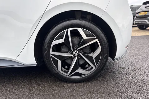 YX70ZDO Volkswagen ID.3 150kW 1ST Edition Pro Power 58kWh 5dr Auto Thumbnail #13