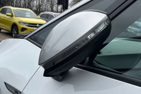 YX70ZDO Volkswagen ID.3 150kW 1ST Edition Pro Power 58kWh 5dr Auto Thumbnail #26