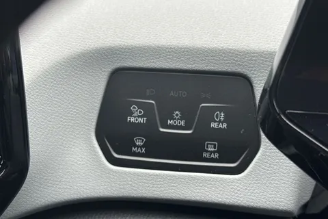 YX70ZDO Volkswagen ID.3 150kW 1ST Edition Pro Power 58kWh 5dr Auto Thumbnail #38