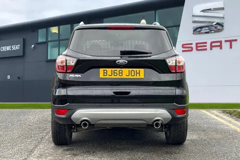 BJ68JOH Ford Kuga 2.0 TDCi Titanium AWD Euro 6 (s/s) 5dr Thumbnail #4