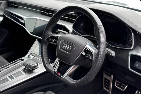 BU71YWV Audi A6 Avant Avant Black Edition 40 TDI  204 PS S tronic Thumbnail #15