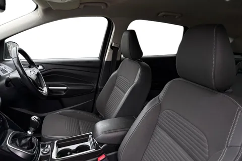 BJ68JOH Ford Kuga 2.0 TDCi Titanium AWD Euro 6 (s/s) 5dr Thumbnail #16