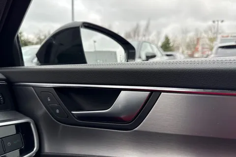 BU71YWV Audi A6 Avant Avant Black Edition 40 TDI  204 PS S tronic Thumbnail #22