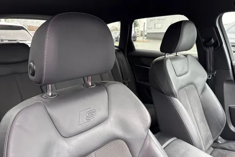 BU71YWV Audi A6 Avant Avant Black Edition 40 TDI  204 PS S tronic Thumbnail #25