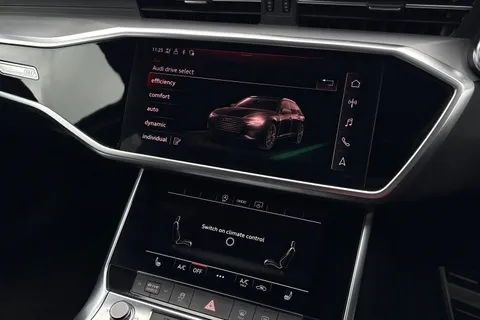 BU71YWV Audi A6 Avant Avant Black Edition 40 TDI  204 PS S tronic Thumbnail #31