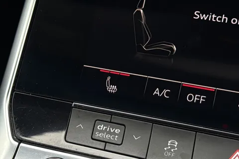 BU71YWV Audi A6 Avant Avant Black Edition 40 TDI  204 PS S tronic Thumbnail #57