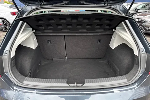 KP69ENO SEAT Leon 2.0 TSI FR DSG Euro 6 (s/s) 5dr Thumbnail #8