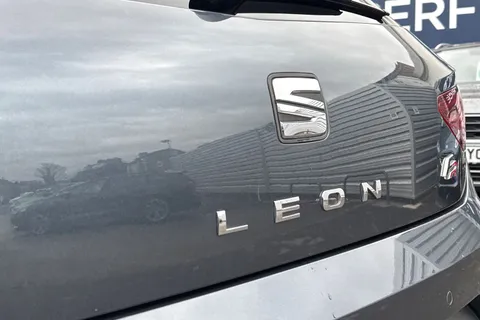 KP69ENO SEAT Leon 2.0 TSI FR DSG Euro 6 (s/s) 5dr Thumbnail #33
