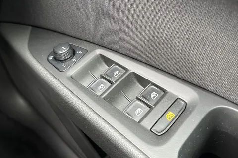 KP69ENO SEAT Leon 2.0 TSI FR DSG Euro 6 (s/s) 5dr Thumbnail #41