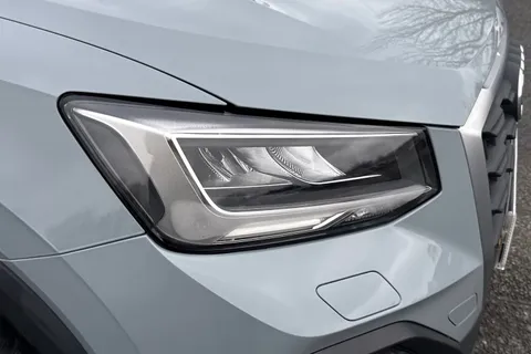 PK22AZN Audi Q2 Technik 30 TFSI 110 PS 6-speed Thumbnail #18