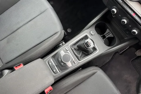 PK22AZN Audi Q2 Technik 30 TFSI 110 PS 6-speed Thumbnail #21