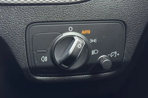 PK22AZN Audi Q2 Technik 30 TFSI 110 PS 6-speed Thumbnail #47