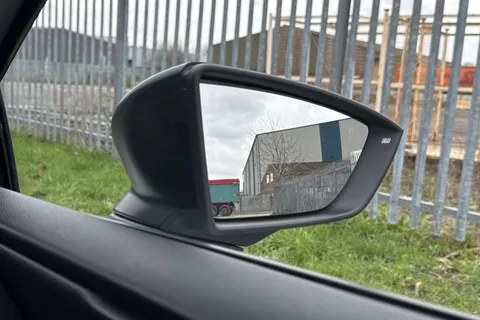 YC20FSE SEAT Leon 1.5 TSI EVO FR Black Edition Euro 6 (s/s) 5dr Thumbnail #22