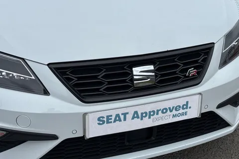 YC20FSE SEAT Leon 1.5 TSI EVO FR Black Edition Euro 6 (s/s) 5dr Thumbnail #38