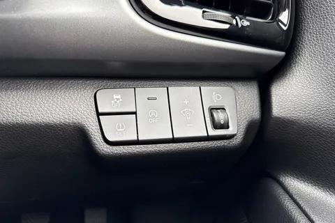 CX23NLV Kia Rio 1.0 T-GDi 2 Hatchback 5dr Petrol Manual Euro 6 (s/s) (99 bhp) Thumbnail #43