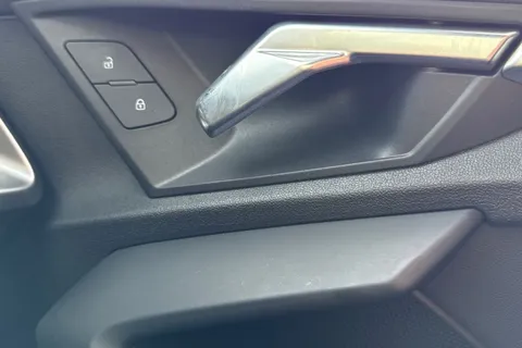 VK70KOW Audi A3 S line 35 TFSI 150 PS S tronic Thumbnail #22