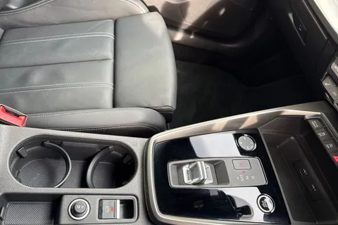 VK70KOW Audi A3 S line 35 TFSI 150 PS S tronic Thumbnail #24