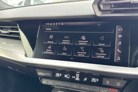 VK70KOW Audi A3 S line 35 TFSI 150 PS S tronic Thumbnail #48