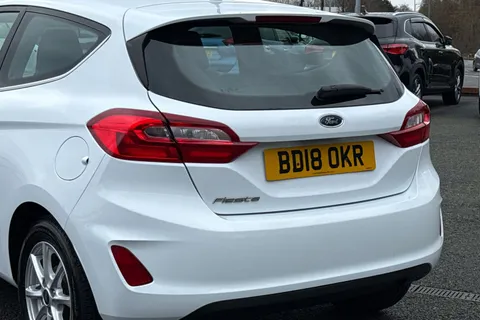 BD18OKR Ford Fiesta 1.1 Ti-VCT Zetec Euro 6 (s/s) 3dr Thumbnail #8