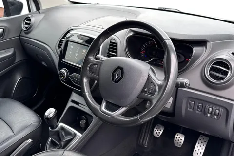 BT18LCL Renault Captur 0.9 TCe ENERGY Signature X Nav Euro 6 (s/s) 5dr Thumbnail #15