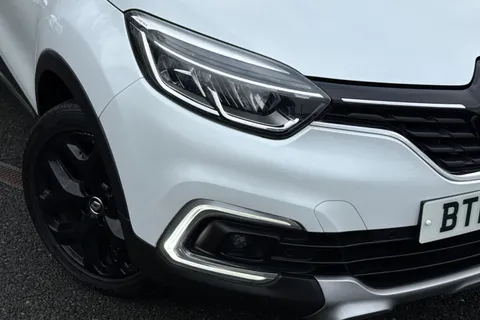 BT18LCL Renault Captur 0.9 TCe ENERGY Signature X Nav Euro 6 (s/s) 5dr Thumbnail #26