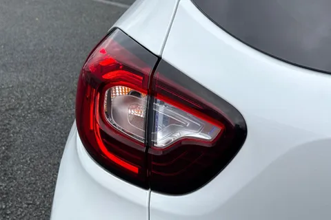 BT18LCL Renault Captur 0.9 TCe ENERGY Signature X Nav Euro 6 (s/s) 5dr Thumbnail #34