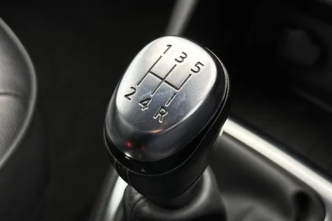 BT18LCL Renault Captur 0.9 TCe ENERGY Signature X Nav Euro 6 (s/s) 5dr Thumbnail #44