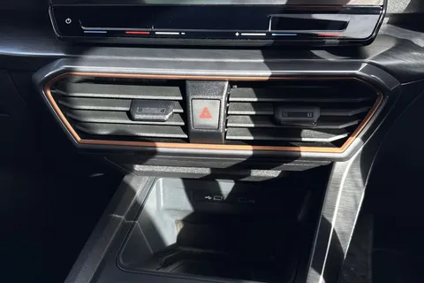 MW21VML CUPRA Leon 1.4 eHybrid 12.8kWh First Edition DSG Euro 6 (s/s) 5dr Thumbnail #23