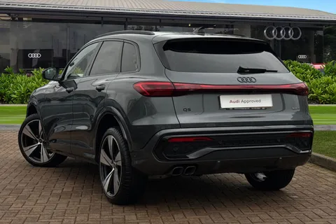 BU75ZGH Audi Q5 SUV Edition 1 TDI quattro 204 PS S tronic Thumbnail #3