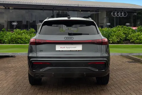 BU75ZGH Audi Q5 SUV Edition 1 TDI quattro 204 PS S tronic Thumbnail #5