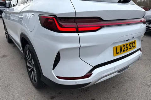 LA25SXZ BYD Seal U 1.5 DM-i 18.3kWh Boost CVT Auto Euro 6 (s/s) 5dr Thumbnail #16