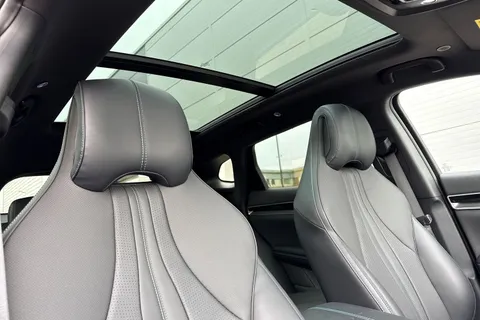 LA25SXZ BYD Seal U 1.5 DM-i 18.3kWh Boost CVT Auto Euro 6 (s/s) 5dr Thumbnail #21