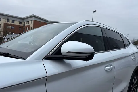 LA25SXZ BYD Seal U 1.5 DM-i 18.3kWh Boost CVT Auto Euro 6 (s/s) 5dr Thumbnail #26