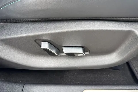 LA25SXZ BYD Seal U 1.5 DM-i 18.3kWh Boost CVT Auto Euro 6 (s/s) 5dr Thumbnail #34