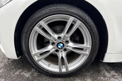 YK68KGW BMW 4 Series 2.0 420d M Sport Auto Euro 6 (s/s) 2dr Thumbnail #11