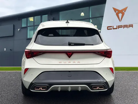 CUPRA Leon 1.5 eHybrid 25.8kWh VZ2 DSG Euro 6 (s/s) 5dr Thumbnail #5