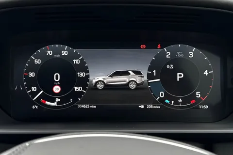 KJ24HRE Land Rover Discovery 3.0 D300 Metropolitan Edition 5dr Thumbnail #17