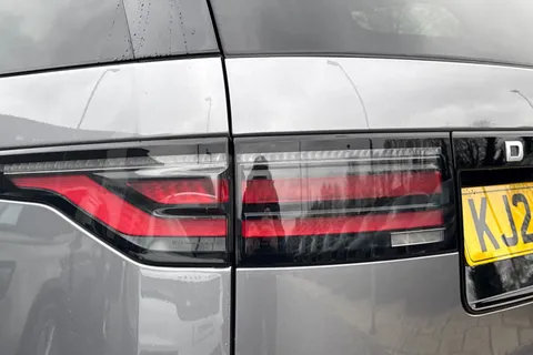 KJ24HRE Land Rover Discovery 3.0 D300 Metropolitan Edition 5dr Thumbnail #20